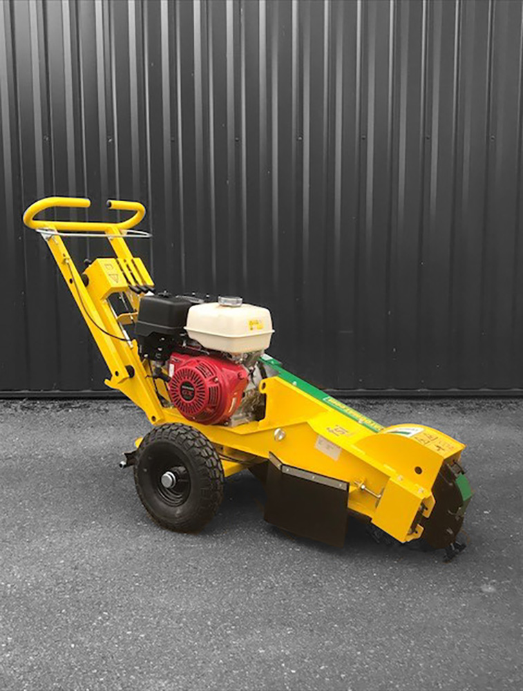 Dessoucheuse essence 13CV