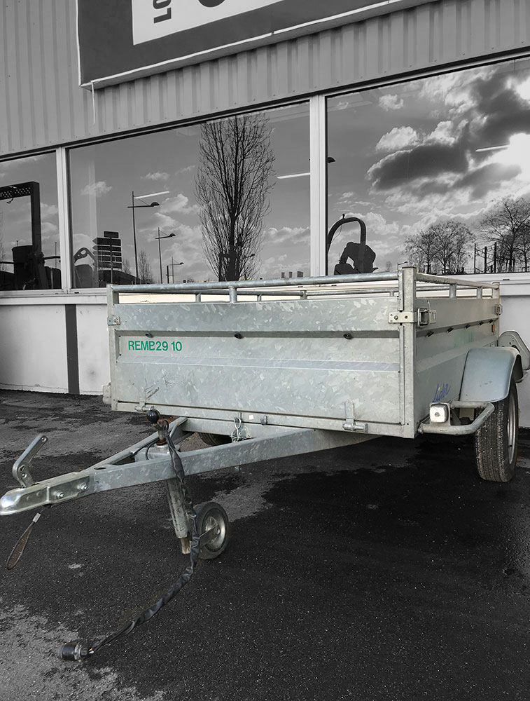 REMORQUE BASCULANTE CU 290 KG 