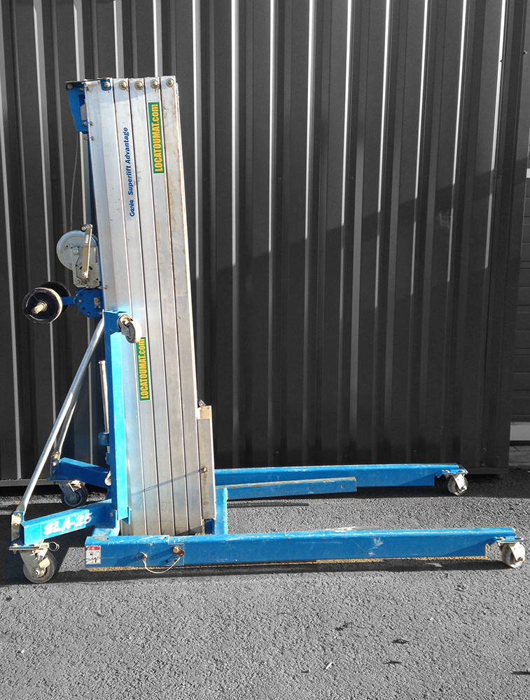 Lève matériaux 300kg 7,4m