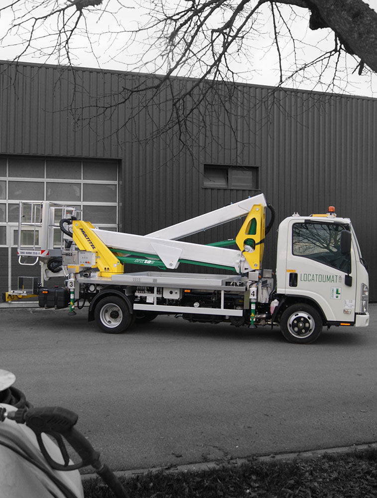 Nacelle sur camion 20m
