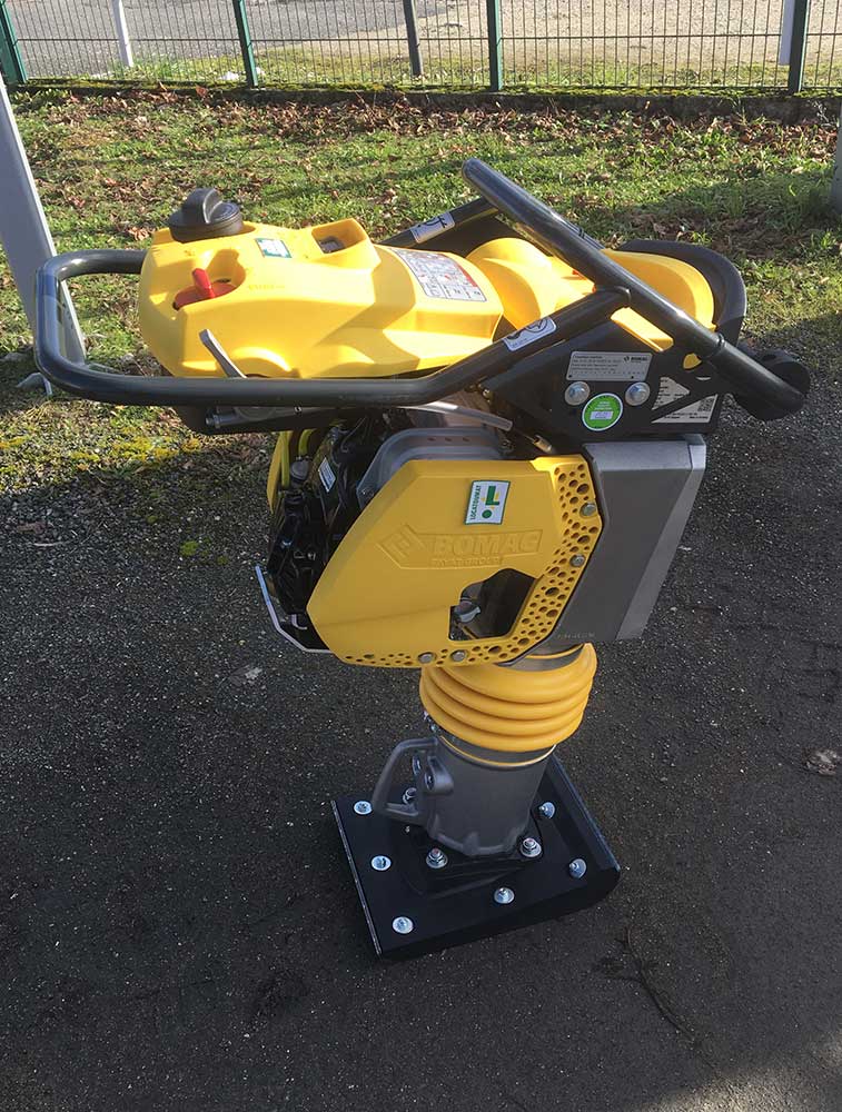 Pilonneuse à essence 4 temps