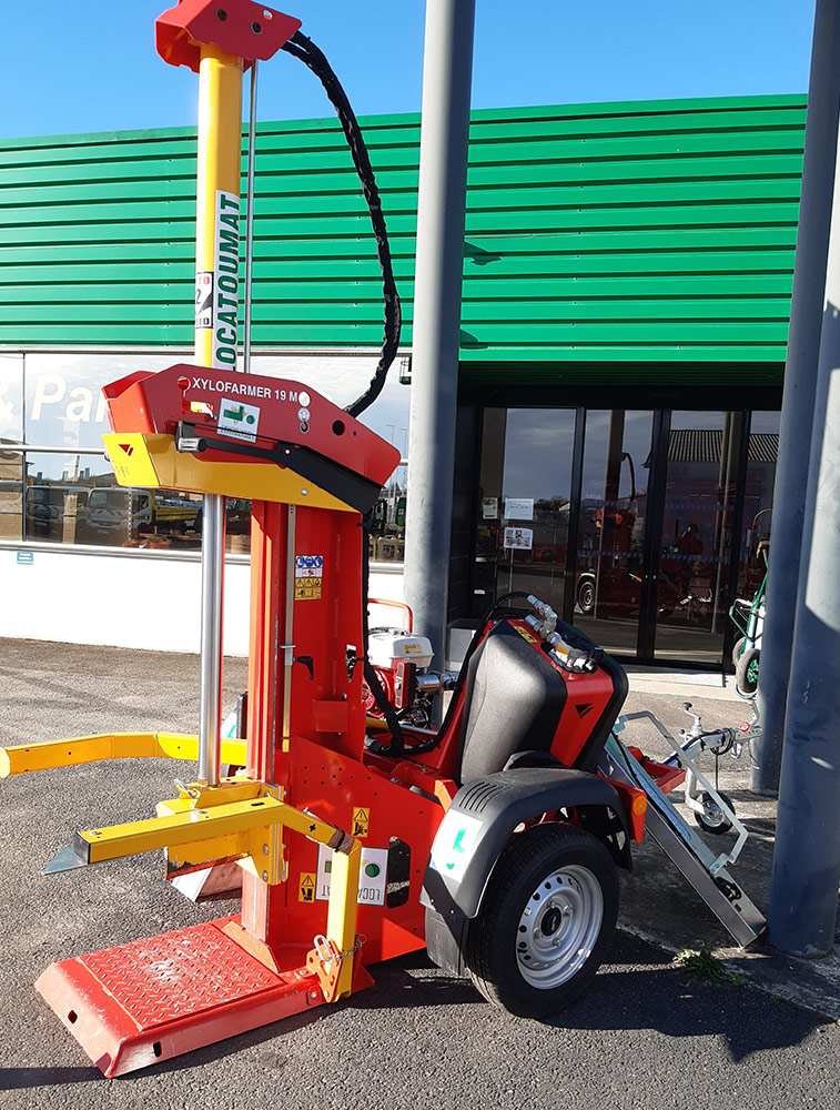 Fendeuse de bûches essence